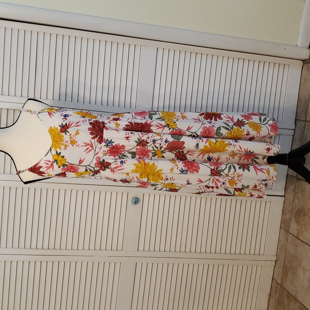 Old Navy Cami Floral Midi Dress with Pockets, Size Large - Picture 2 of 13